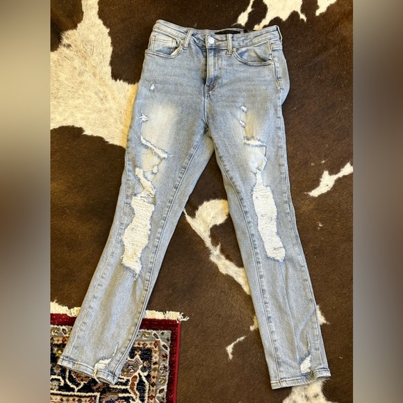 Risen Ripped Skinny Jeans - Picture 1 of 5